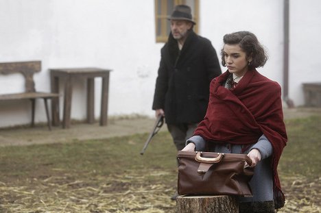 Luboš Veselý, Brigita Cmuntová - První republika - Díl čtvrtý - Filmfotos