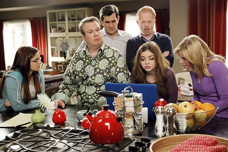 Ariel Winter, Eric Stonestreet, Ty Burrell, Jesse Tyler Ferguson, Sarah Hyland, Julie Bowen - Modern Family - Lass uns übertreiben - Filmfotos