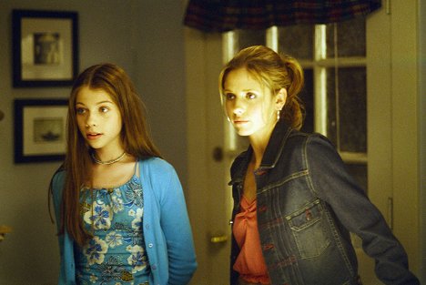 Michelle Trachtenberg, Sarah Michelle Gellar - Buffy - Im Bann der Dämonen - Lieb Schwesterlein mein - Filmfotos
