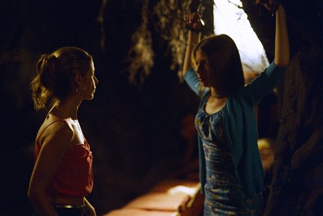 Sarah Michelle Gellar, Michelle Trachtenberg - Buffy the Vampire Slayer - Real Me - Van film