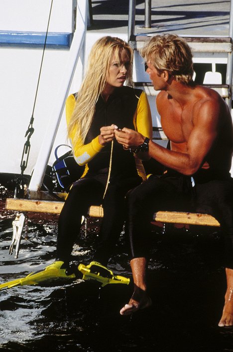 Pamela Anderson, David Chokachi - Pobřežní hlídka - Schůzka s přízrakem - Z filmu