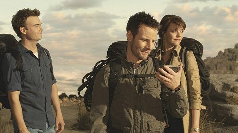 Robin Dunne, Ryan Robbins, Amanda Tapping - Sanctuary - Blutspur - Filmfotos