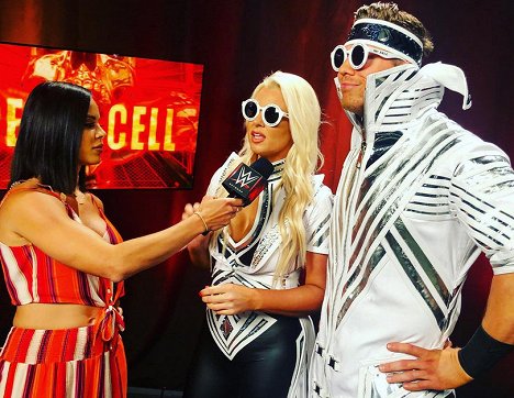Maryse Ouellet Mizanin, Mike "The Miz" Mizanin - WWE Hell in a Cell - Forgatási fotók