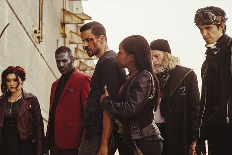 Anastasia Baranova, Keith Allan, Matt Cedeño, Kellita Smith, Russell Hodgkinson, Nat Zang - Národ Z - Party with the Zeros - Z filmu