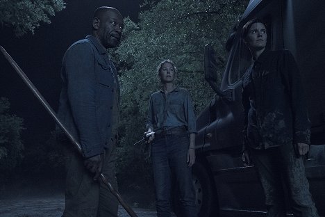 Lennie James, Jenna Elfman, Maggie Grace - Fear the Walking Dead - Blackjack - Film
