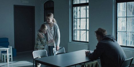 Marius Aandal Pedersen, Alexandra Gjerpen, Preben Hodneland - Når jeg faller - De la película