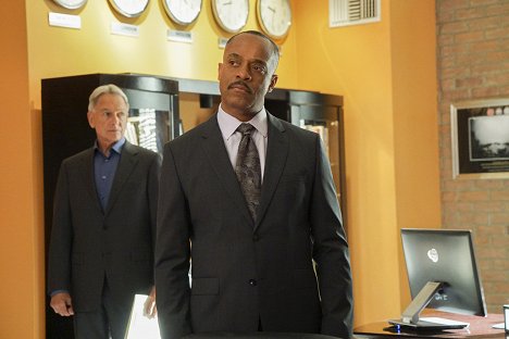 Mark Harmon, Rocky Carroll - Navy: Investigación Criminal - Combatiente enemigo - De la película