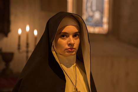 Ingrid Bisu - The Nun - A Freira Maldita - Do filme