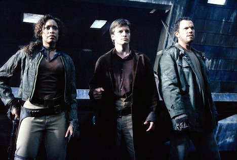 Gina Torres, Nathan Fillion, Adam Baldwin - Firefly - The Train Job - Photos