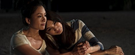 Constance Wu, Gemma Chan - Šíleně bohatí Asiati - Z filmu