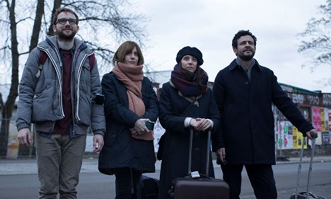 Bruno Sevilla, Alexandra Jiménez, Maria Ribera, Isak Férriz - Las distancias - De la película