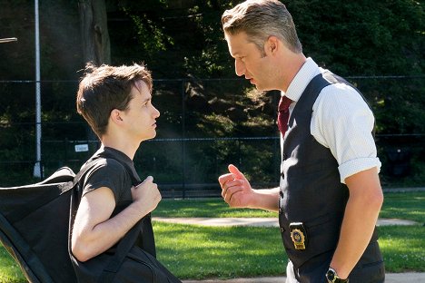 Bryce Romero, Peter Scanavino - Law & Order: Special Victims Unit - Man Up - Photos