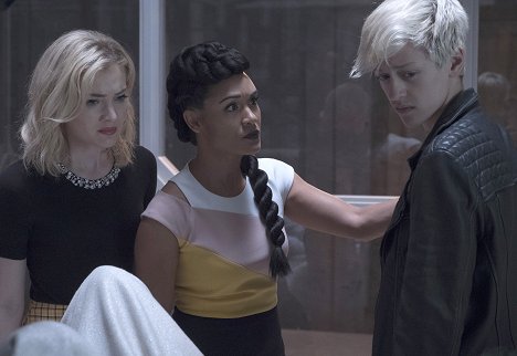Skyler Samuels, Grace Byers, Percy Hynes White - The Gifted - eMergence - Photos