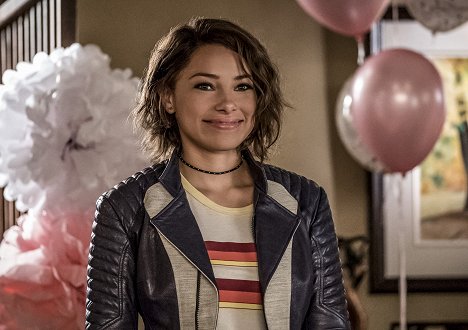 Jessica Parker Kennedy - The Flash - Nora - Photos