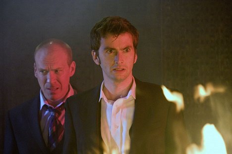 Shaun Dingwall, David Tennant - Doctor Who - Die Ära des Stahls - Filmfotos