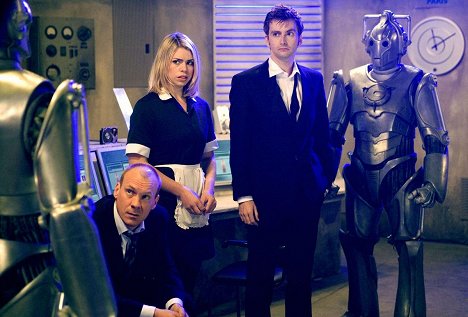 Shaun Dingwall, Billie Piper, David Tennant - Doctor Who - Rauta-aika - Kuvat elokuvasta