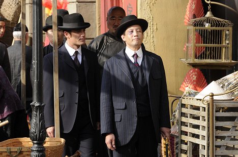 Yannick Bisson, Russell Yuen - Murdoch Mysteries - The Great Wall - De la película