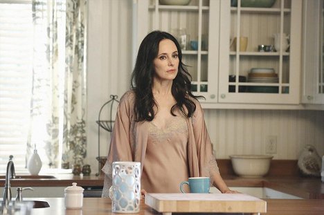 Madeleine Stowe - Revenge - Ambush - Photos