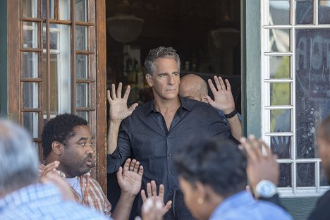 Scott Bakula - NCIS: New Orleans - Powder Keg - Film