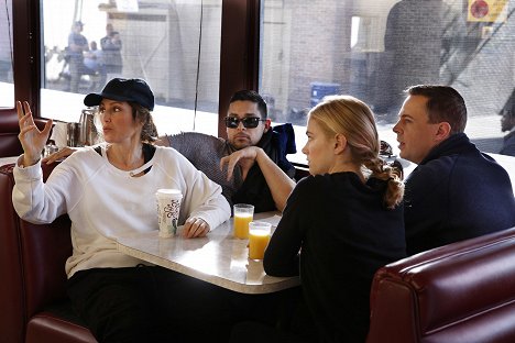 Jennifer Esposito, Wilmer Valderrama, Emily Wickersham, Sean Murray - NCIS: Naval Criminal Investigative Service - M.I.A. - Photos