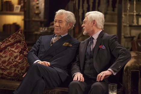 Ian McKellen, Derek Jacobi - Vicious - Anniversary - Van film