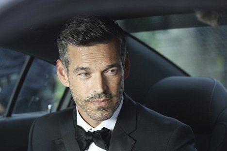 Eddie Cibrian - Take Two - It Takes a Thief - Van film