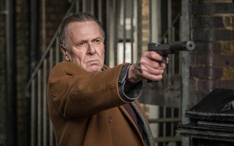 Tom Wilkinson - Dead in a Week (Or Your Money Back) - Photos