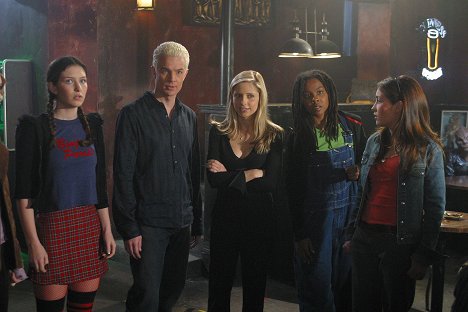 James Marsters, Sarah Michelle Gellar - Buffy Vampyyrintappajat - Kovassa koulussa - Kuvat elokuvasta