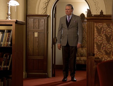 John Larroquette - The Librarians - And the Broken Staff - Photos