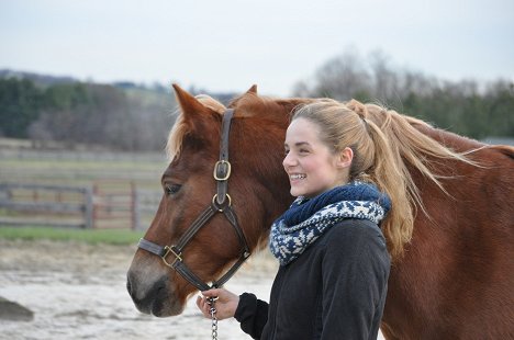 Taylor Lyons - Christmas Ranch - Photos