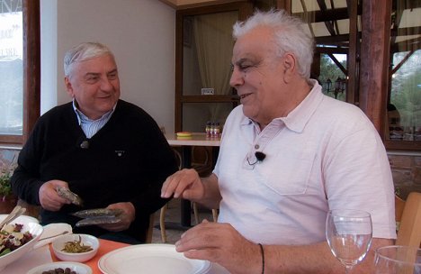 Miroslav Donutil, George Agathonikiadis - Vůně kyperské kuchyně s Miroslavem Donutilem - Epizoda 5 - Photos