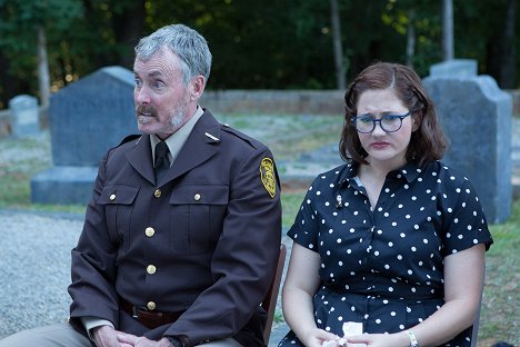 John C. McGinley, Deborah Baker Jr. - Stan Against Evil - Dig Me Up, Dig Me Down - Film