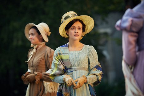 Olivia Cooke - Jahrmarkt der Eitelkeiten - In jedem Ende liegt ein neuer Anfang - Filmfotos