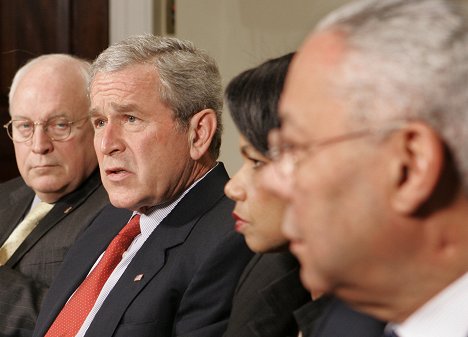 George W. Bush - Amerika po roce 2000 - Z filmu