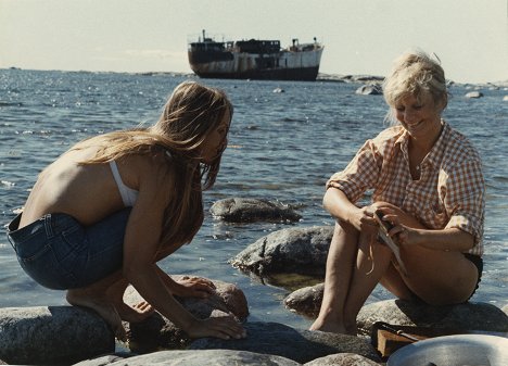 Virpi Uimonen, Ritva Oksanen - Kesän maku - De la película