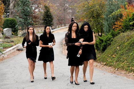 Roselyn Sanchez, Dania Ramirez, Judy Reyes, Edy Ganem - Devious Maids - Dienstmädchen auf Abwegen - Filmfotos