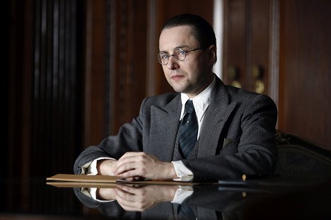 Vincent Kartheiser - Genius - Chapter Eight - Photos