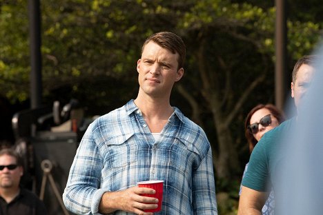 Jesse Spencer - Chicago Fire - Thirty Percent Sleight of Hand - Photos