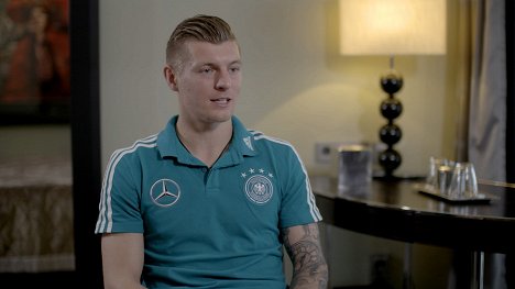 Toni Kroos - Being Mario Götze - Eine deutsche Fußballgeschichte - Film