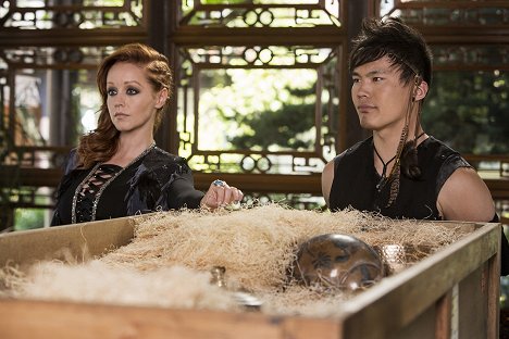 Lindy Booth, John Harlan Kim - The Librarians - And the Fatal Separation - De filmes