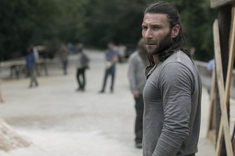 Zach McGowan - The Walking Dead - The Bridge - Photos