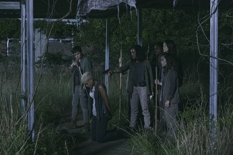 Briana Venskus, Elizabeth Ludlow, Sydney Park - Walking Dead - Varoitusmerkkejä - Kuvat elokuvasta