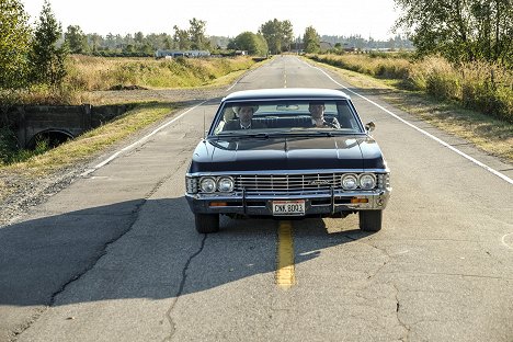 Misha Collins, Jensen Ackles - Lovci duchů - Tombstone - Z filmu