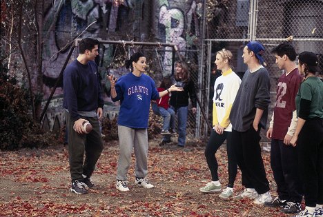 David Schwimmer, Courteney Cox, Lisa Kudrow, Matthew Perry, Matt LeBlanc - Friends - Die mit dem Ball spielen - Filmfotos