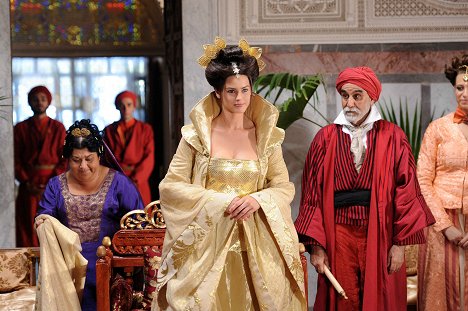 Serra Yilmaz, Vanessa Hessler - Le mille e una notte: Aladino e Sherazade - Kuvat elokuvasta