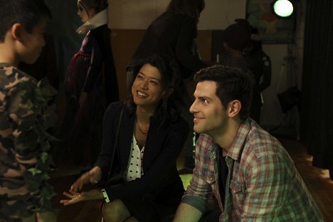 Grace Park, David Giuntoli - A Million Little Things - The Game of Your Life - Photos