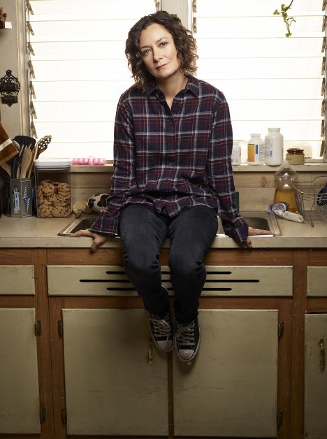 Sara Gilbert - The Conners - Promo