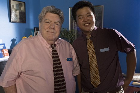 George Wendt, Hudson Yang - Fresh Off the Boat - Workin' the 'Ween - Making of