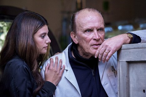 Sibylla Deen, Peter Weller - Poslední loď - Najít, oklamat, zničit - Z filmu