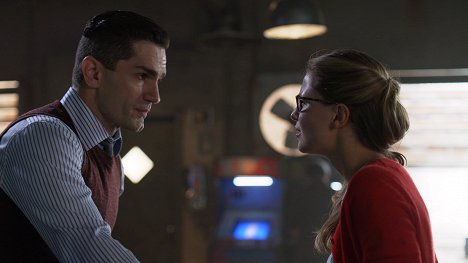 Sam Witwer, Melissa Benoist - Supergirl - Man of Steel - Photos